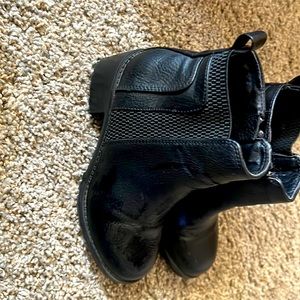 Like new Mia girls boots size 13